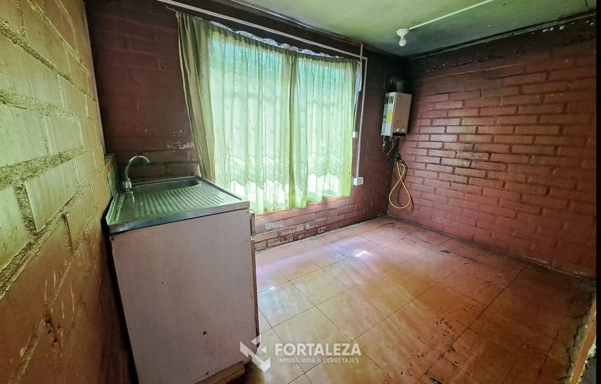 Terreno con Casas Sector Trómen Av. Luis Durand, Temuco